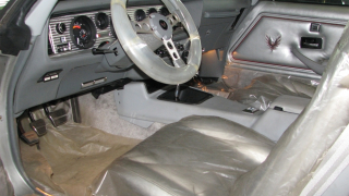 Illustration for article titled One last chance at a brand new 1979 Pontiac Trans Am from the showroom floor